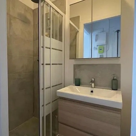 Moderne * أوبارفيلييه